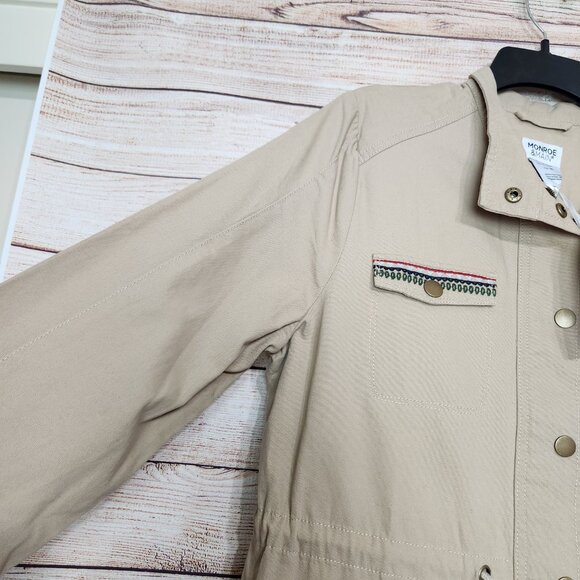 NWT Monroe & Main Women's Brown Button Embroidered Back Military Style Jacket M - Picture 3 of 16
